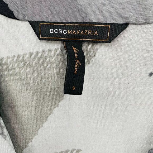 BCBG Maxazria Size Small Black & Gray Abstract Art Deco V Neck Mini Shift Dress - Picture 5 of 6